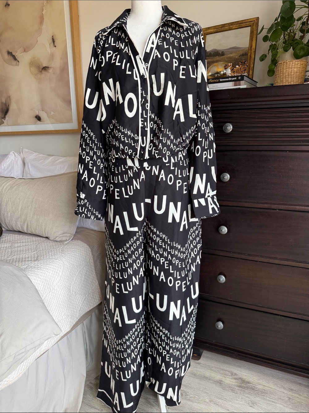 Black & White Logo-Print Women’s Button Up Blouse and Pants Set - Large